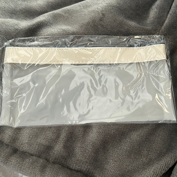 Pencil case - Picture 1 of 1